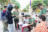 Tuyen Quang steps up checks, providing guidance for foreigners in border areas